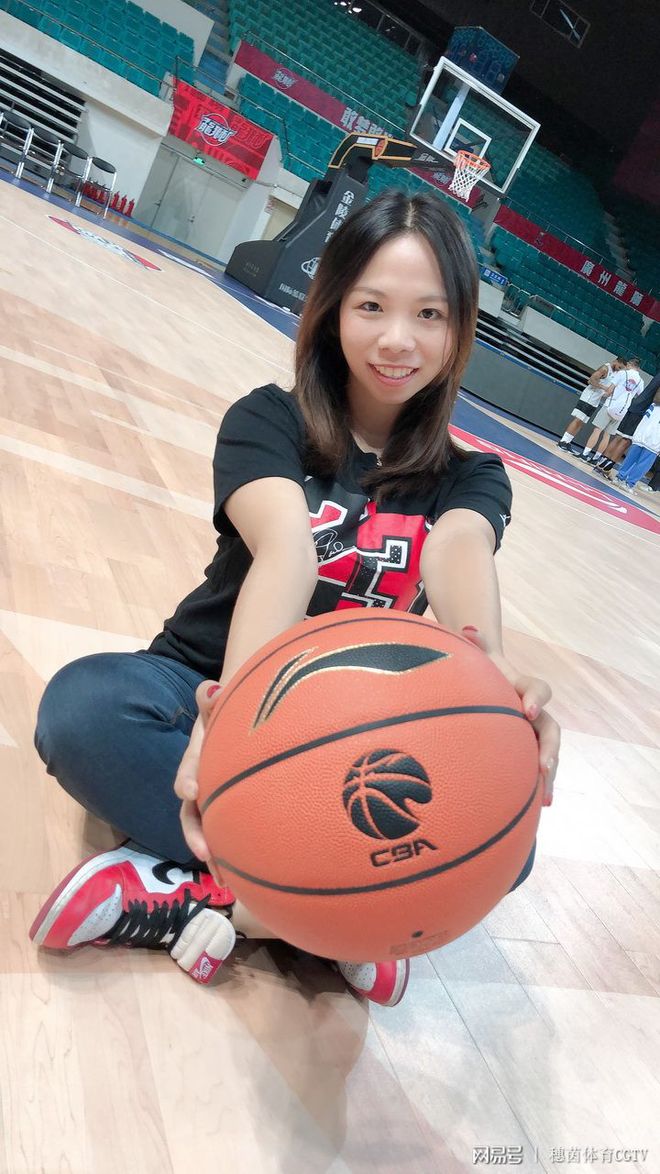 九游体育-包含广州队训练开放日，冲刺阶段调整名单引欢呼，欧冠在即，纪律约束更严格的词条