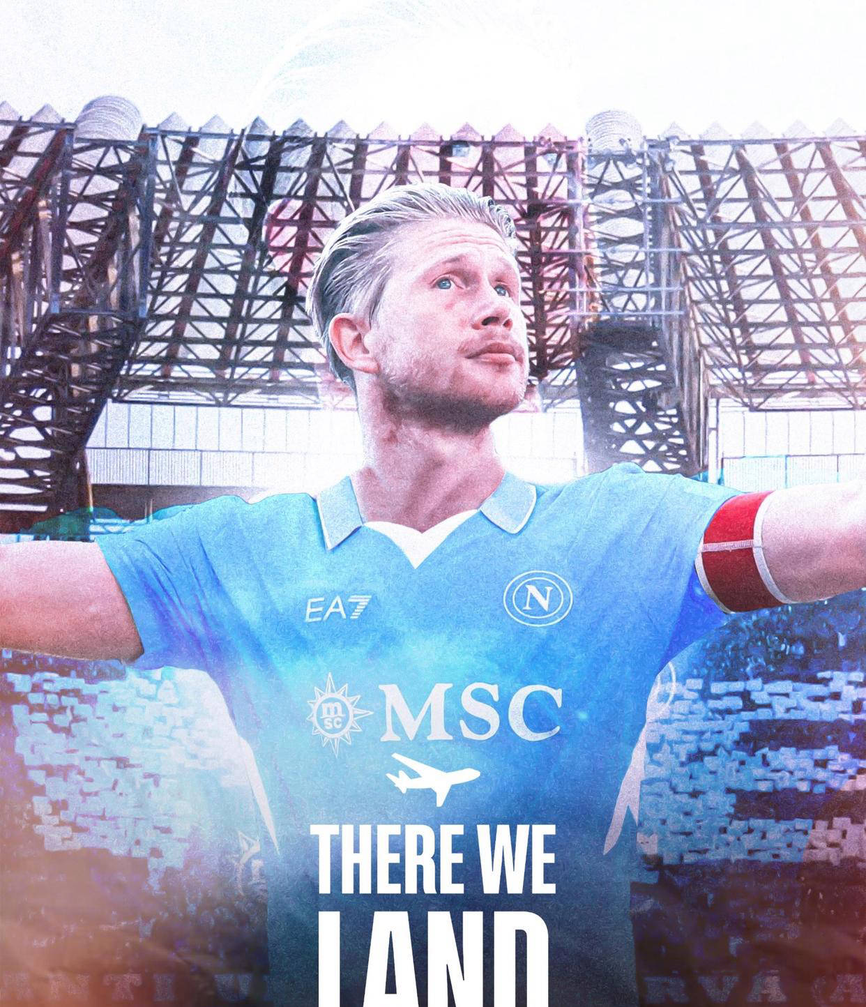 包含那不勒斯迎意甲关键赛；转会期强势反弹；气氛紧张；团队化学反应显著的词条