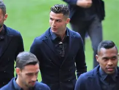 马丁内斯个人生涯进三个英超乌龙球