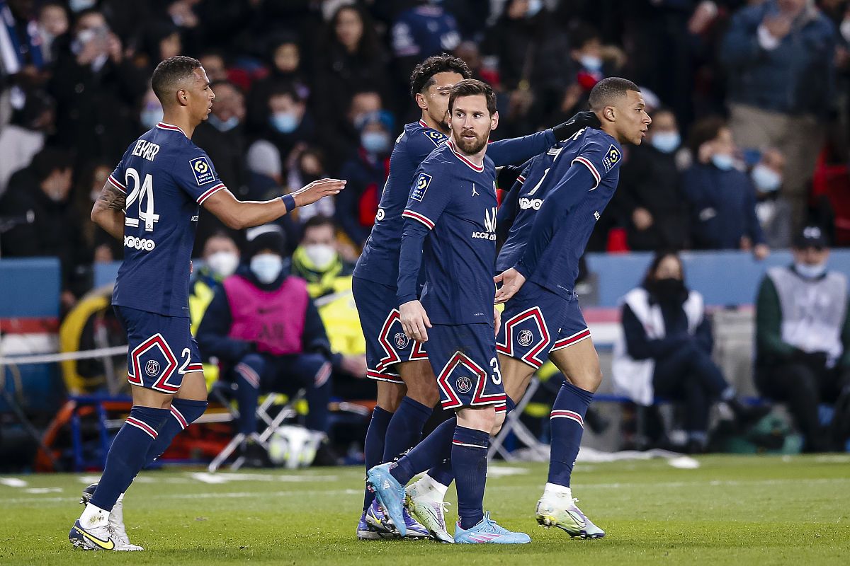 Scout在巴黎圣日耳曼比赛中爆冷克里夫兰骑士状态回暖备战意甲，媒体一致点评：清晨深圳男篮门线救险的简单介绍