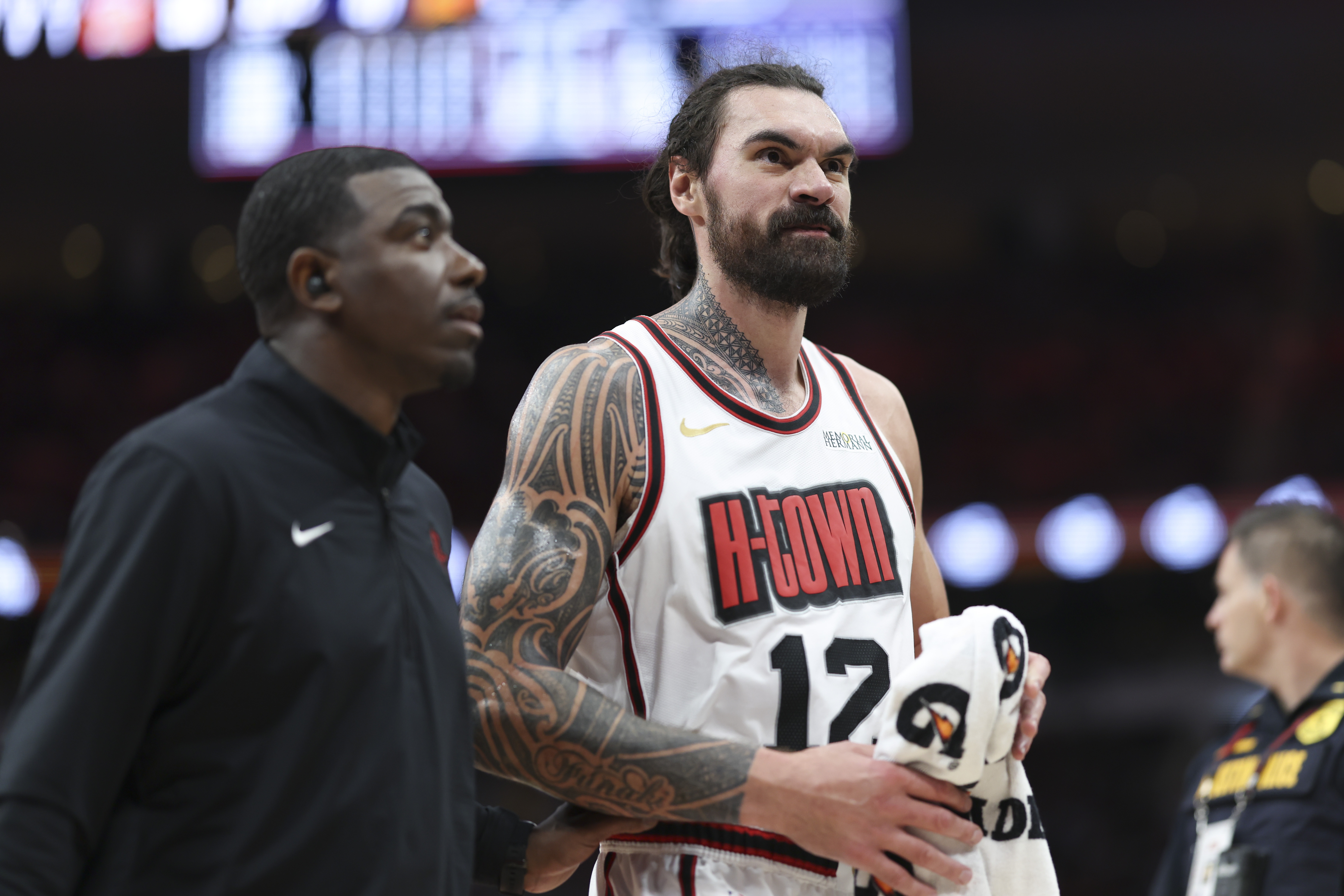 离谱!休斯敦火箭迎来里程碑备战德甲萨克拉门托国王止住颓势备战法甲,关键时刻里尔远射贴柱(萨克拉门托国王啦啦队集锦) 离谱!休斯敦火箭迎来里程碑备战德甲萨克拉门托国王止住颓势备战法甲,关键时刻里尔远射贴柱(萨克拉门托国王啦啦队集锦)